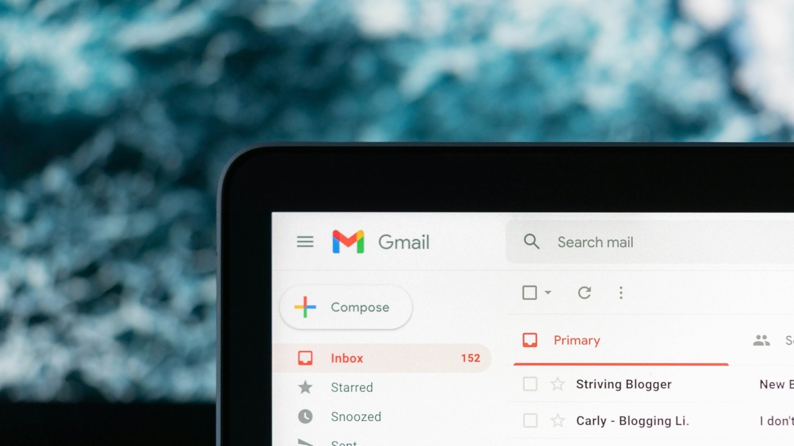 Réduire vos coûts d'envoi d'emails : Stratégies et outils à adopter