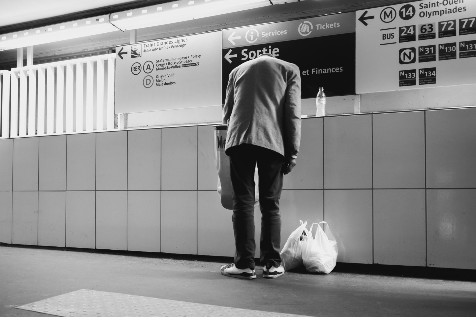 Conformité aux nouvelles règles d'étiquetage de l'IA : un défi pour les dirigeants