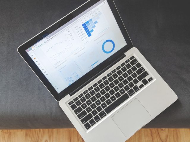 Heap ou Mixpanel : comparatif neutre pour l&rsquo;analyse produit